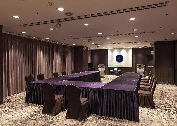 Novotel Ambassador Doksan 4*